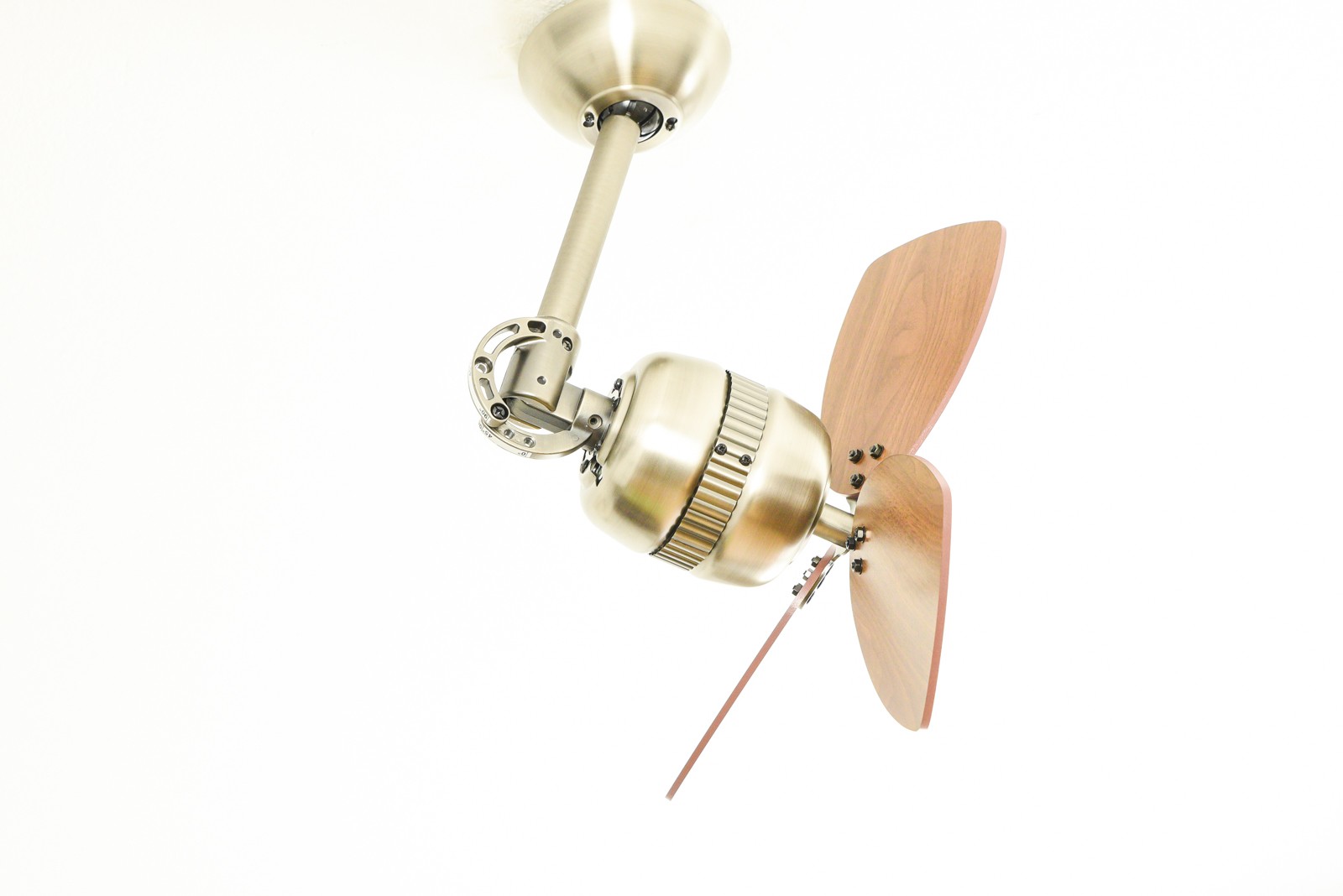 Ventilatore a soffitto design: just fan ventilatore da soffitto ... Plafoniere rustiche soffitto